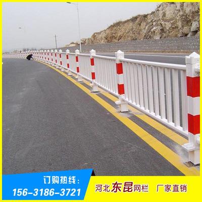 道路護(hù)欄城市公路馬路市政交通中央分流欄帶欄桿 防撞鋅鋼護(hù)欄